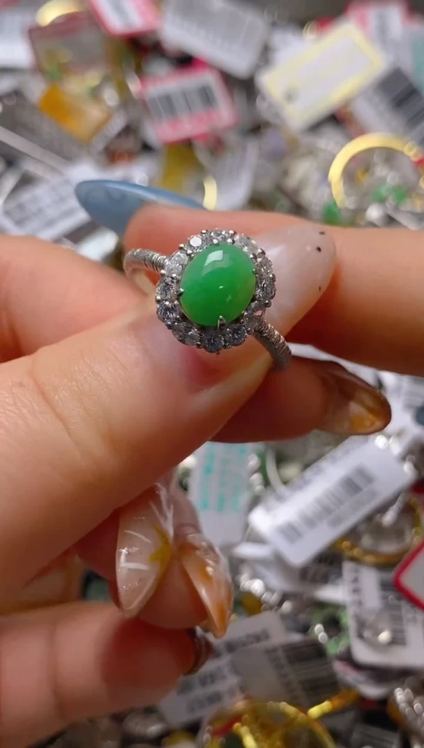 银S925镶嵌戒指翡翠百内无证书