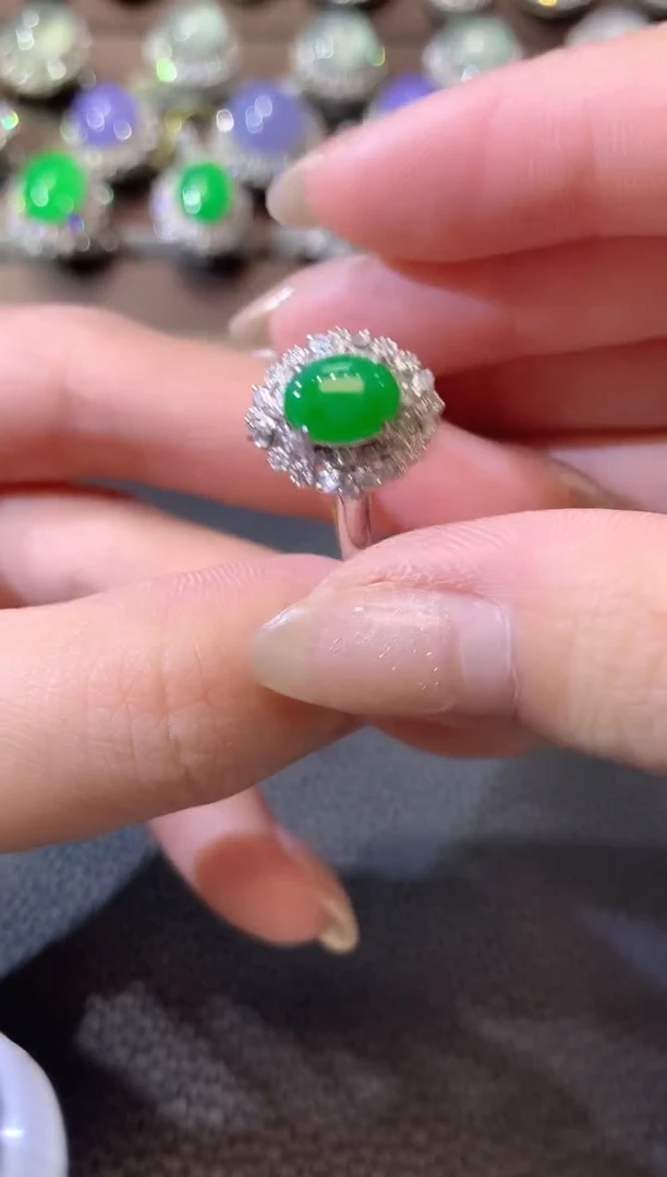 【闪购商品】翡翠戒指18K金镶嵌A79翡翠