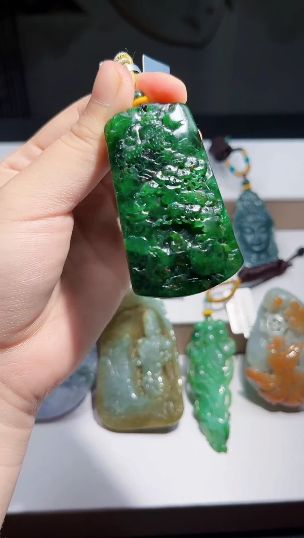 未镶嵌定制翡翠挂件