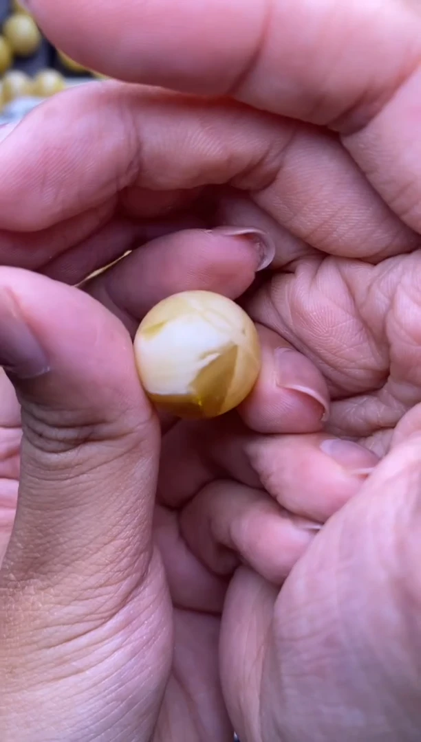 裸石琥珀未镶嵌大小姐珠宝77