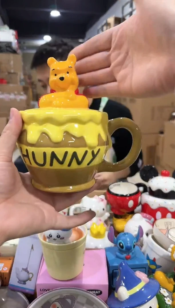 瓷片Q版维尼蜂蜜带盖杯