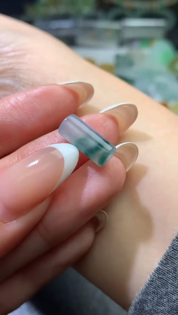 未镶嵌定制翡翠毛货 13.8-6-5.5