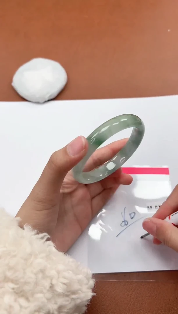 精美手镯，一物一拍M075