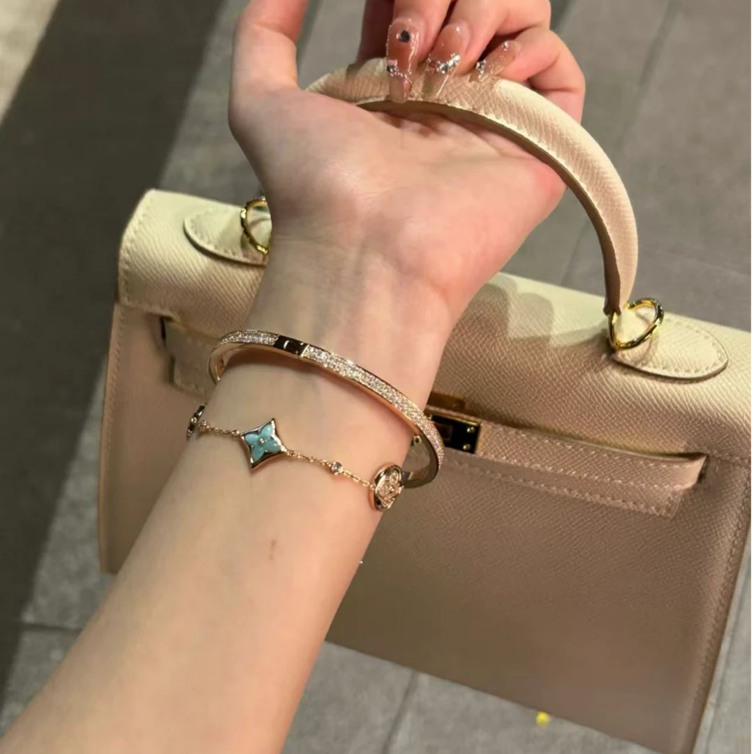 四角星挂件手链包爱心包