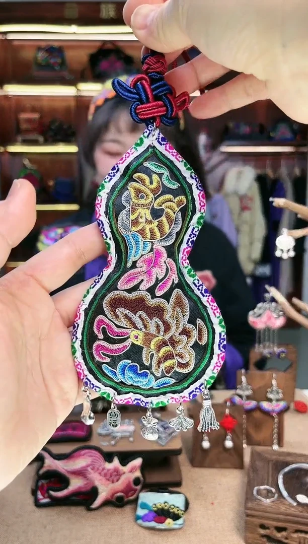 【闪购商品】织绣A07黔东南苗族刺绣