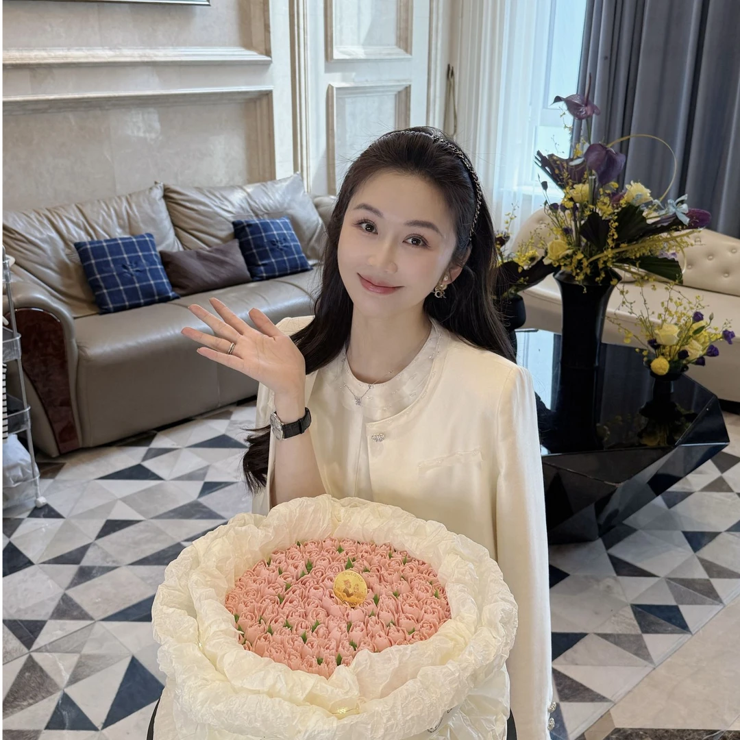 syna希娜 日色微明 高端精致高级感白色马甲