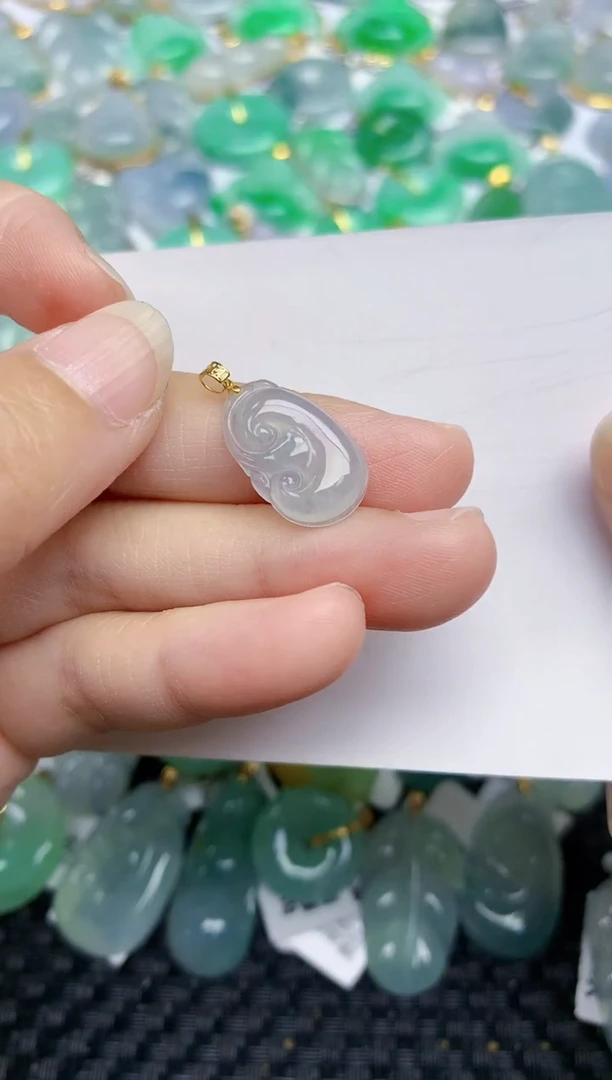 翡翠未镶嵌颈饰天然翡翠A货