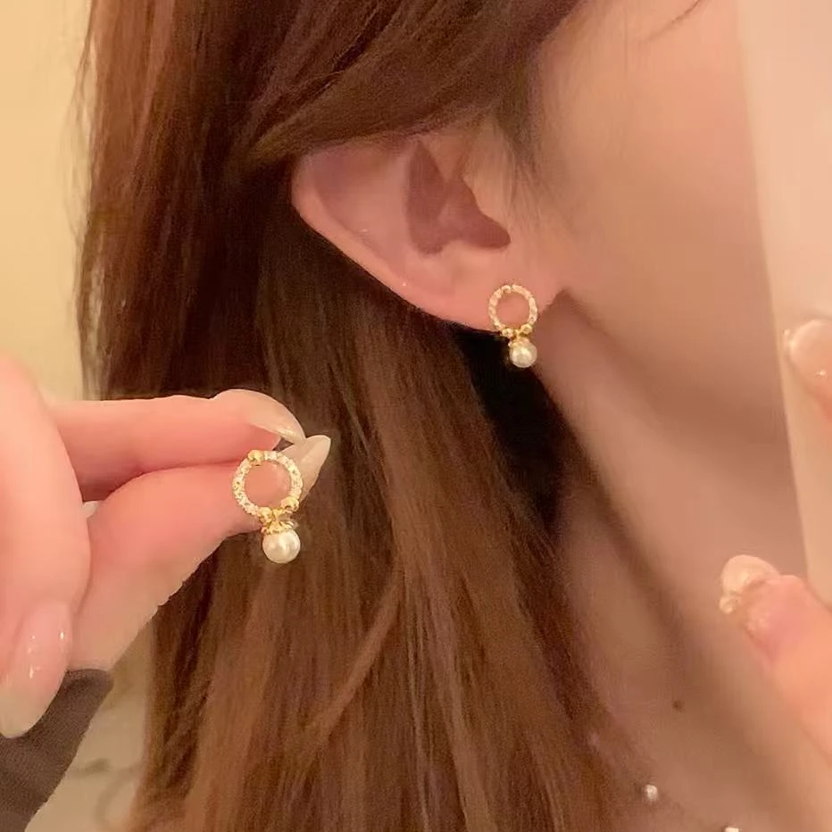 芒果饰品 铜合金锆石耳饰 早秋轻奢闪锆珍珠耳环女气质耳钉耳饰