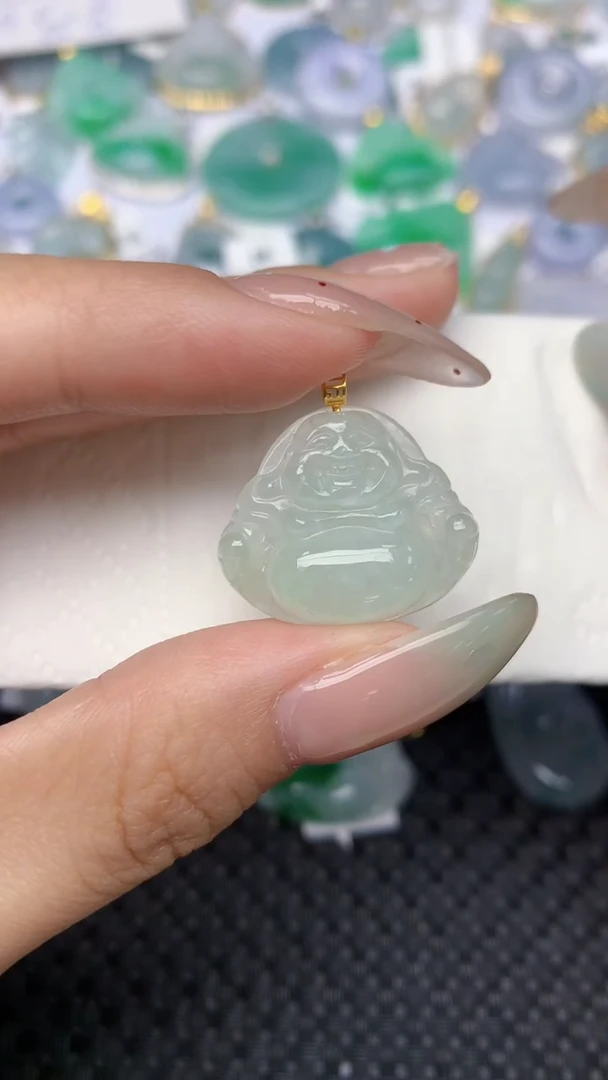 翡翠18K金镶嵌颈饰天然翡翠a货