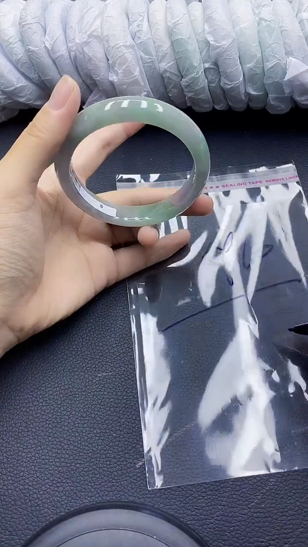 高冰透美人手镯 所见即所得32