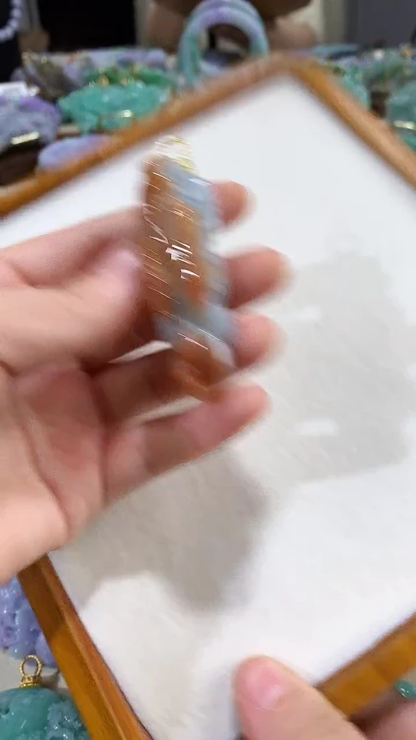 颈饰未镶嵌翡翠吊坠