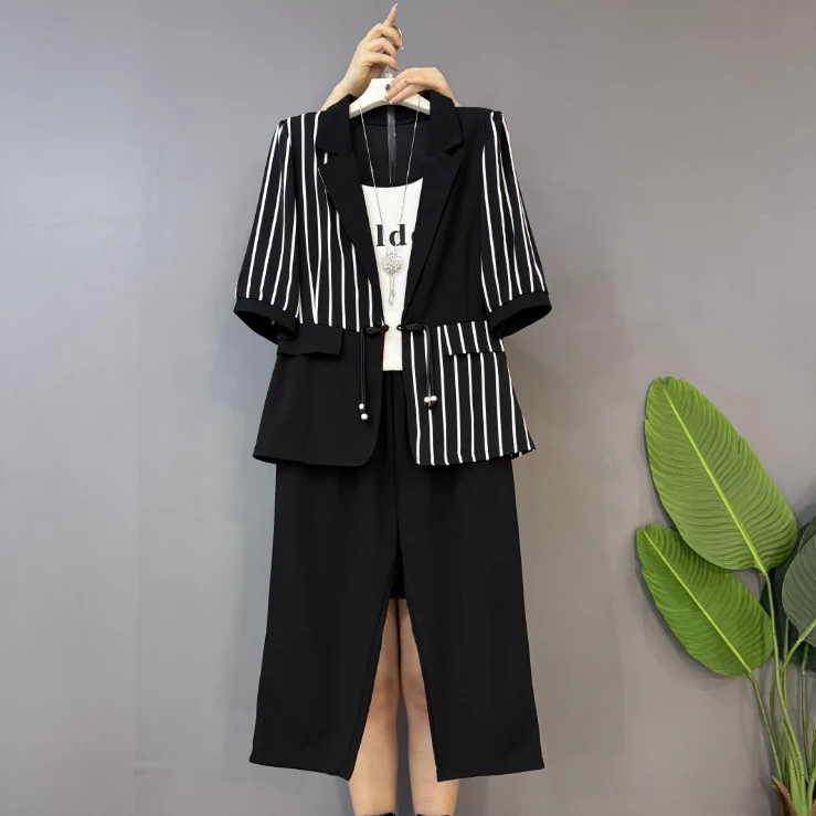 新款大码女装时尚气质条纹拼接西服外套八分裤两件套装不含打底衫
