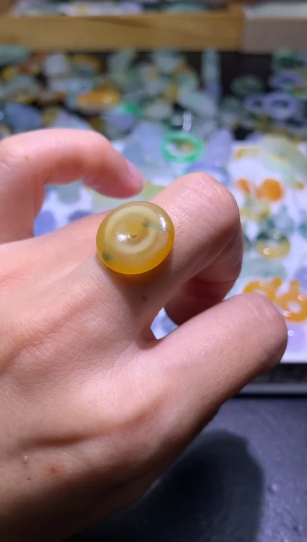 定制翡翠未镶嵌毛货