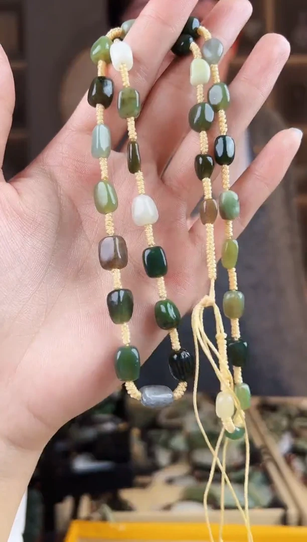 颈饰未镶嵌和田玉拍一发一，多样性发货