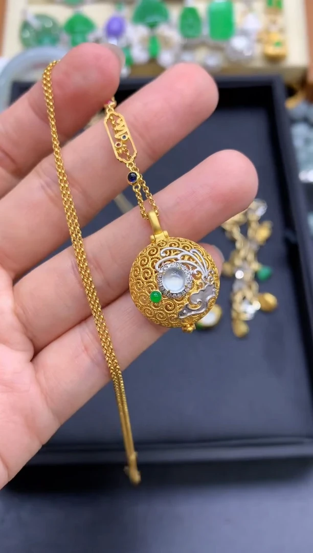 颈饰18K金镶嵌翡翠507-中国好珍宝