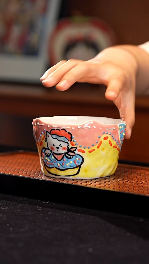 摆件景德镇釉下彩手绘设计师款陶瓷