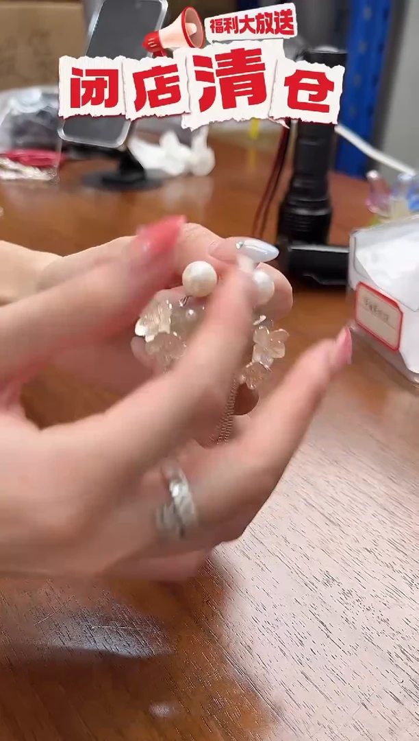 合金无925银银樱花+银流苏+白珍耳针款耳饰