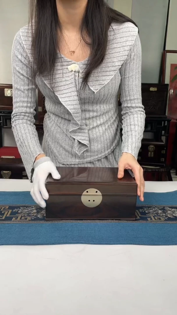 红酸枝木类端景台首饰盒