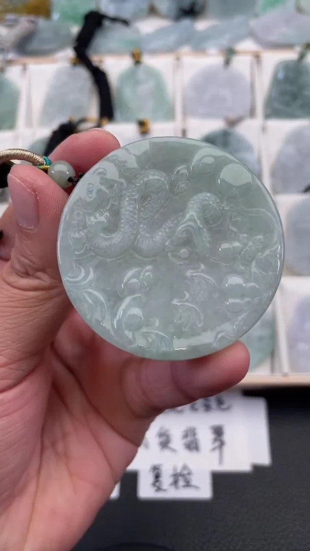 颈饰未镶嵌翡翠天然缅甸翡翠A货64