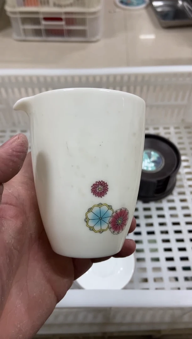 杯子瓷无运费险有瑕疵的摄影的产品有使用过的痕迹有点脏介意勿拍