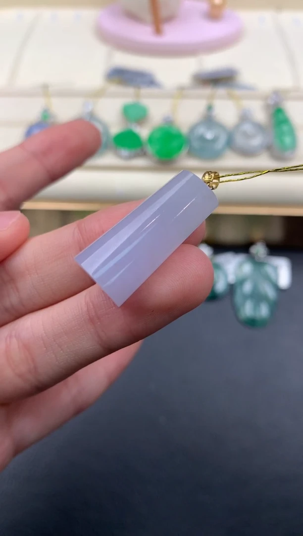 【闪购商品】翡翠颈饰18K金镶嵌Q228     