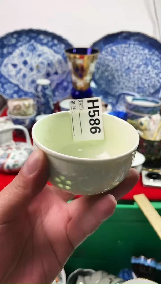 瓷片伊*77777777777 H586