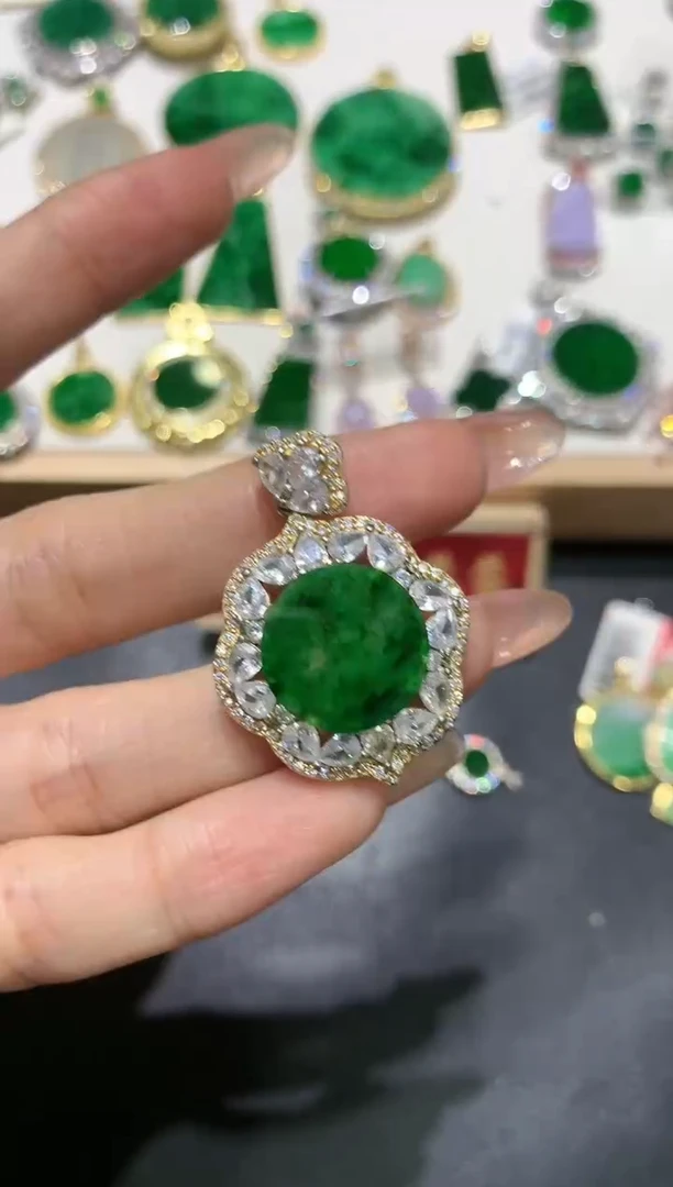 【闪购商品】翡翠吊坠(不含链)银S925镶嵌10多人多样性随机发货1件