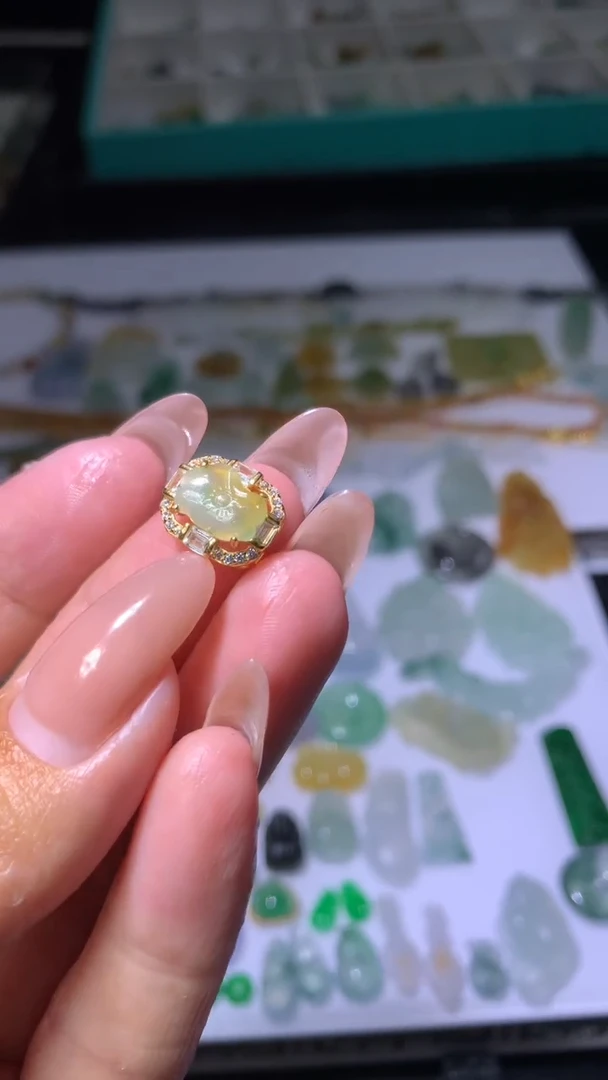 未镶嵌挂件翡翠MXX060564