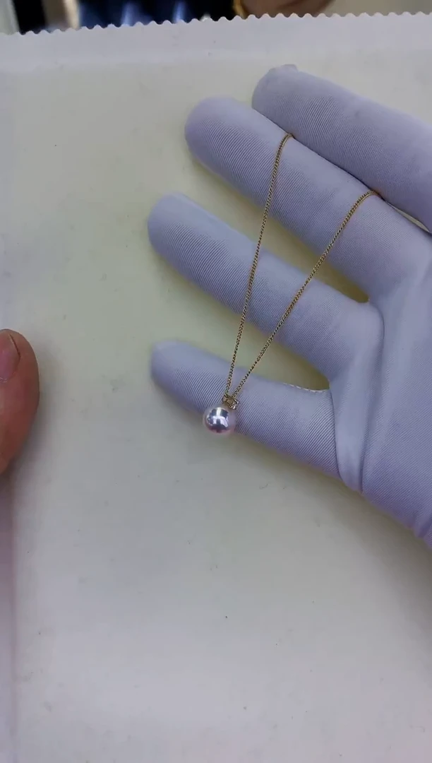 18K金镶嵌饰品海水珍珠8.5-9钻石王妃吊坠赠银链