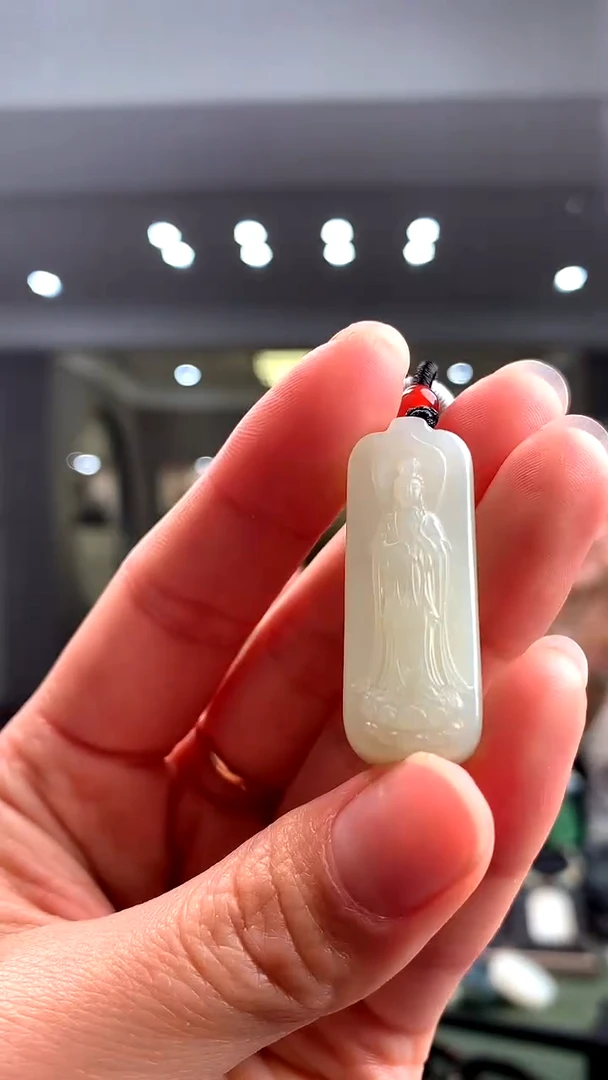 颈饰未镶嵌和田玉挂件