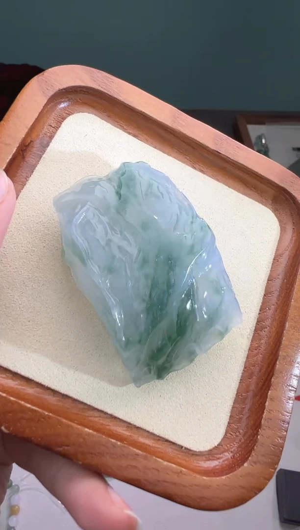 定制翡翠未镶嵌白***糖冰胶飘花料