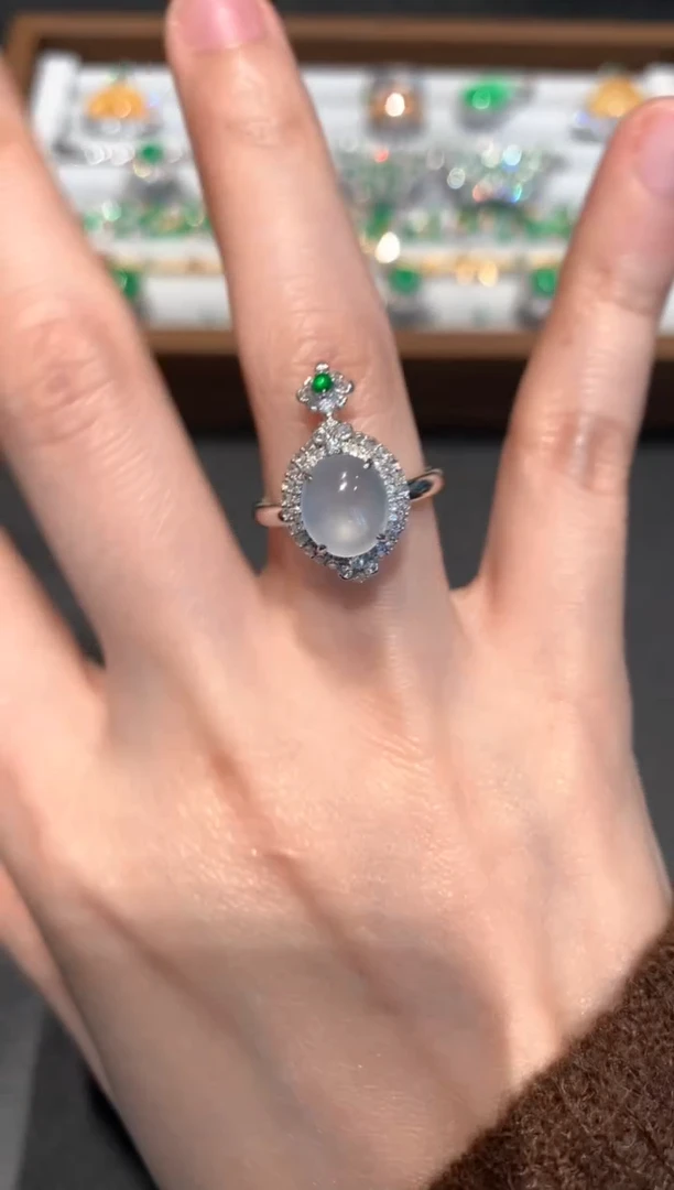 【闪购商品】翡翠戒指18K金镶嵌6980