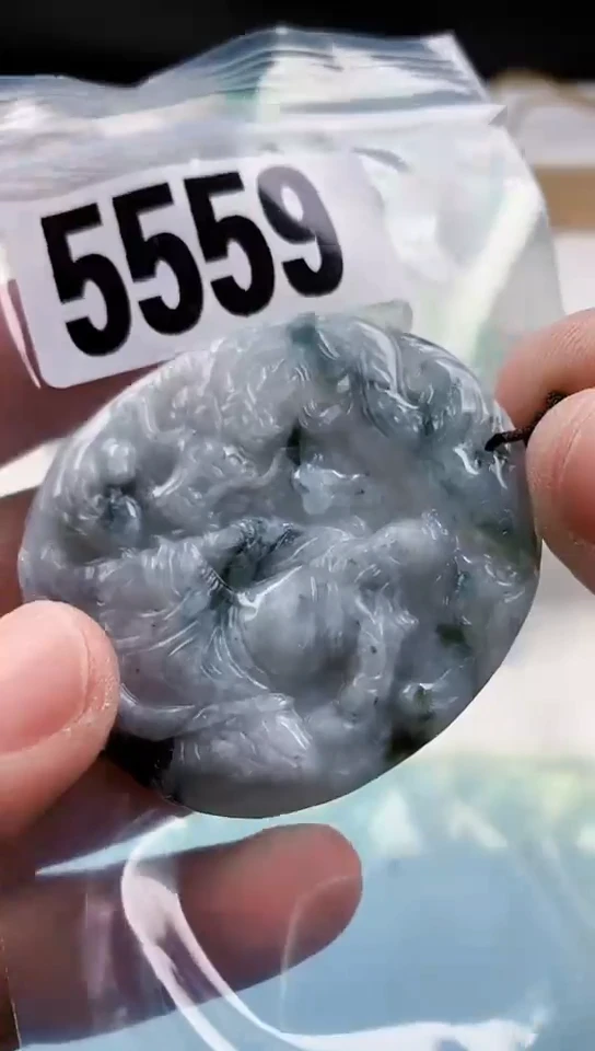 【闪购商品】翡翠挂件未镶嵌天然翡翠吊坠挂件