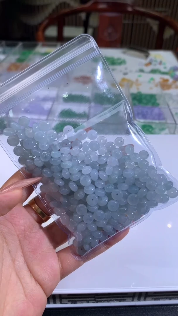 翡翠裸石多样性发一件