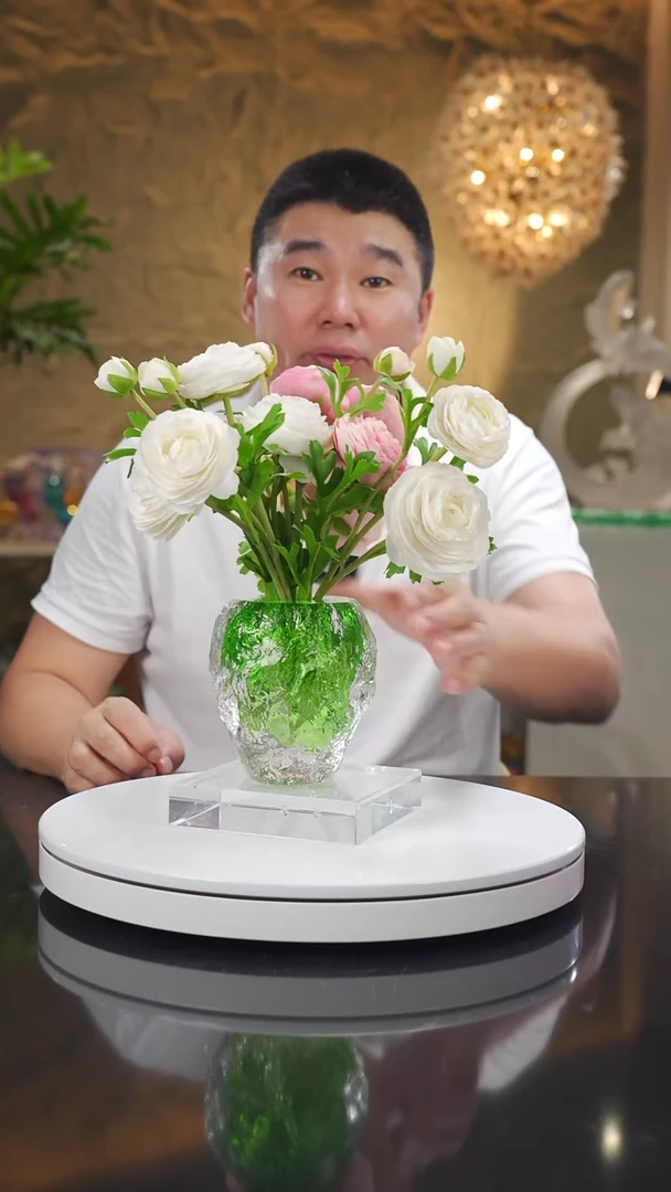 琉璃手工艺品福利绿色水波纹香薰瓶