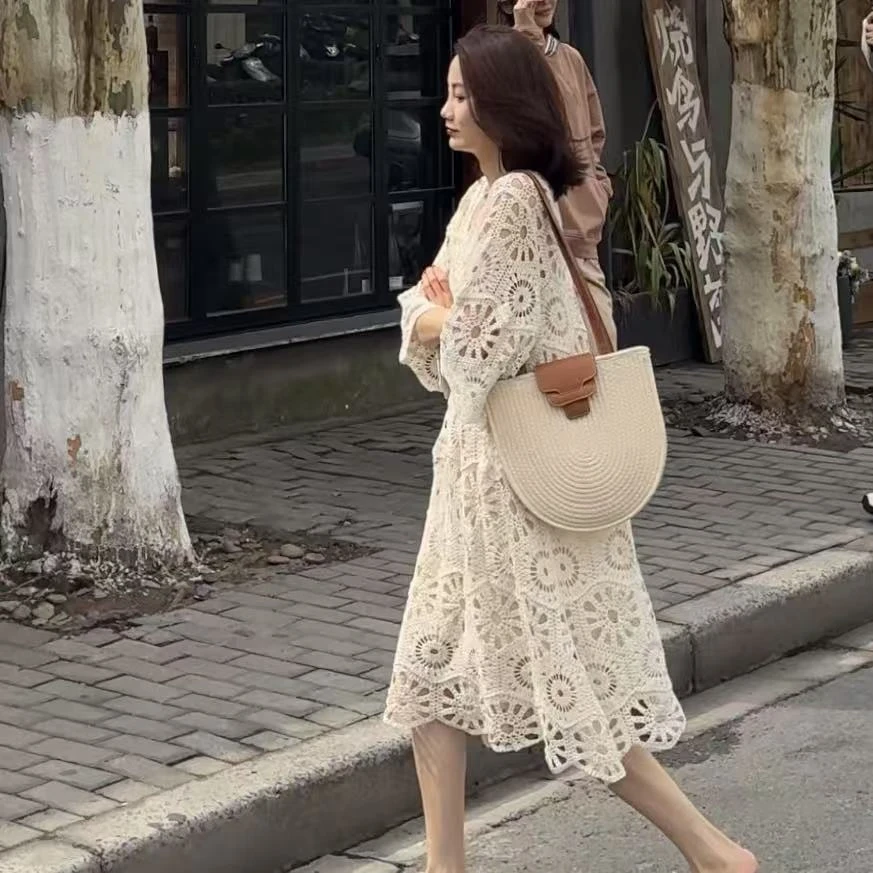 高品质宽松钩花镂空针织连衣裙+内衬裙小众设计时尚显瘦气质高级