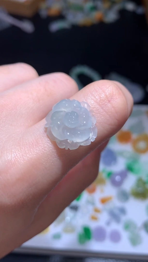 未镶嵌定制翡翠花花