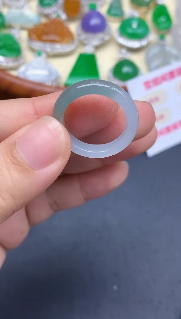 颈饰未镶嵌翡翠52-中国好珍宝