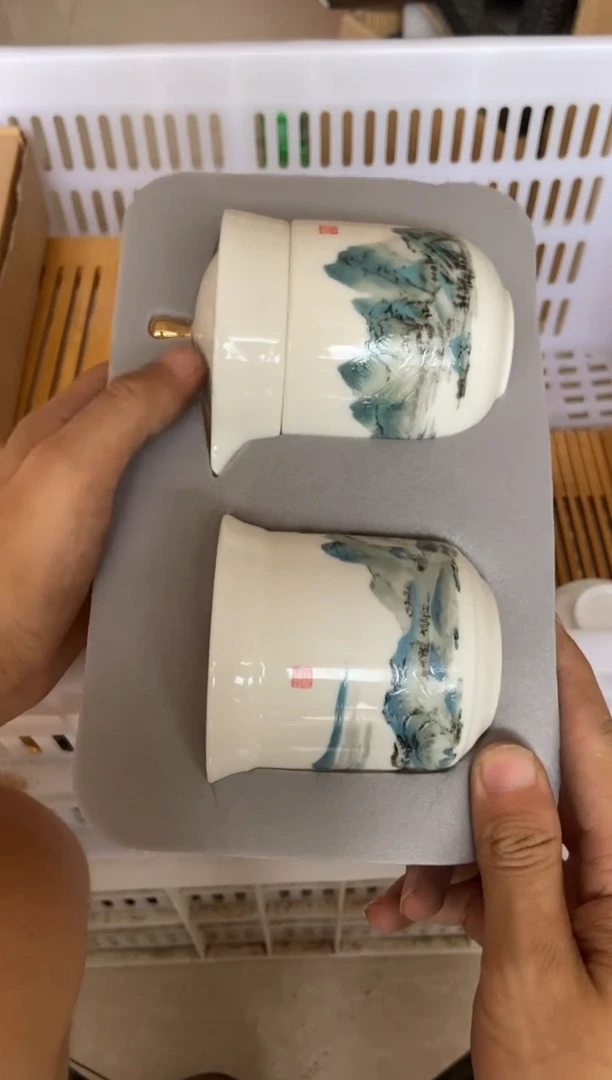 杯无运费险有瑕疵摄影的产品有使用过的痕迹有点脏介意勿拍