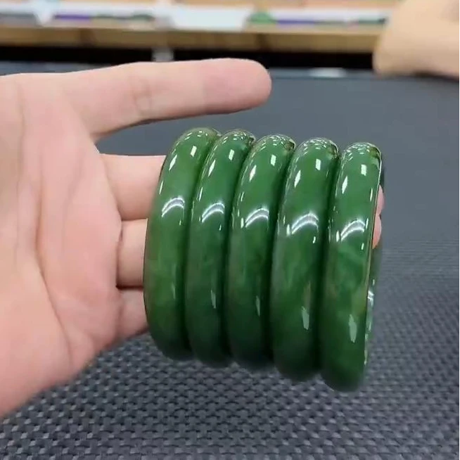 【老郑家】和田玉手镯一支 (多样性发1件)