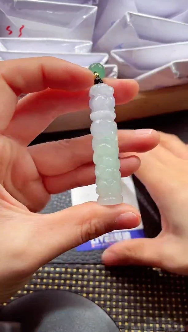 未镶嵌挂件翡翠1118888