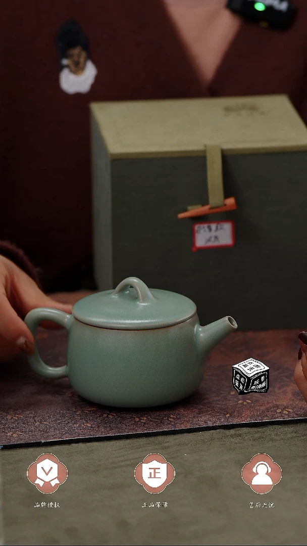 【闪购商品】杯国非遗大师王君子章款汉瓦壶