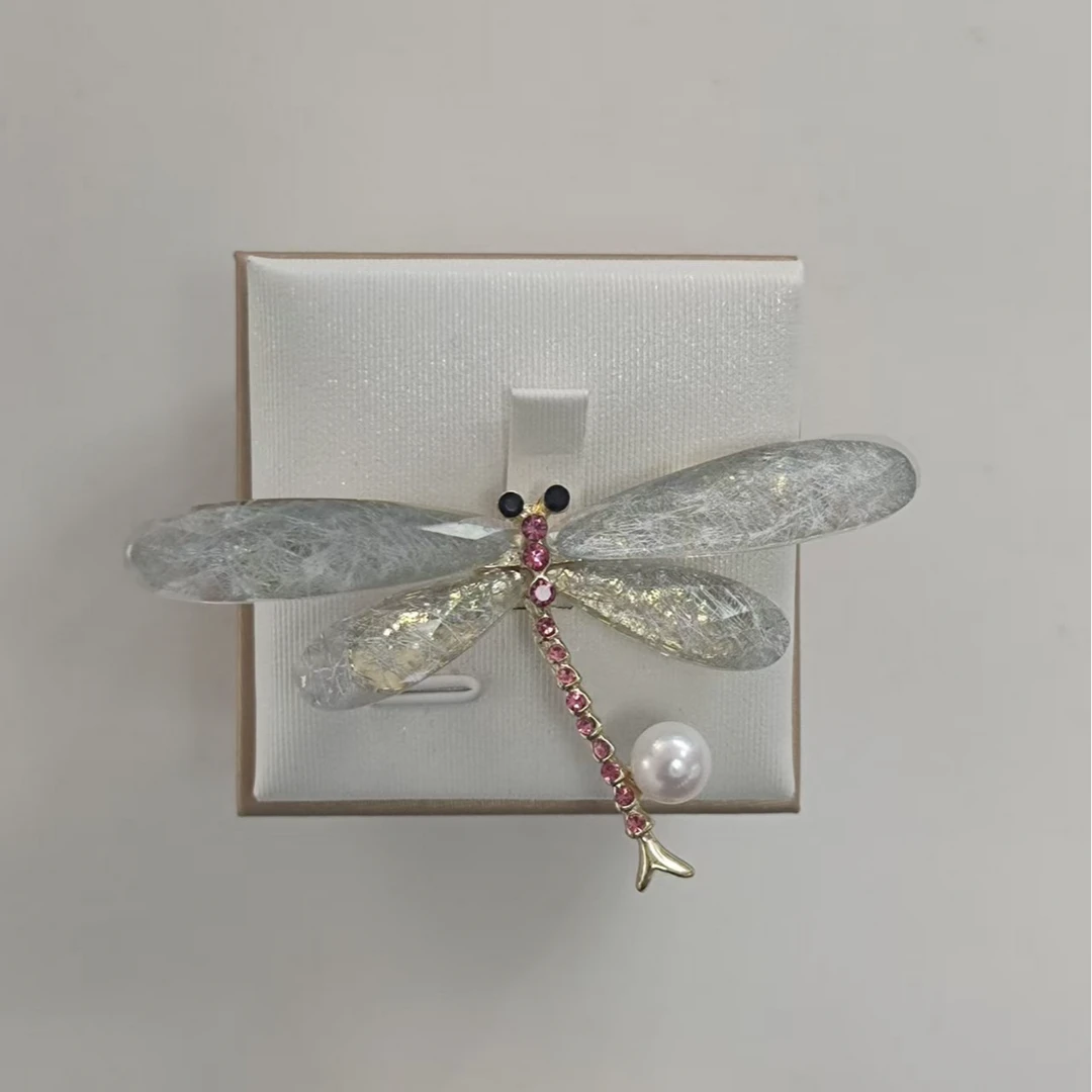 【龙总专属】设计款珍珠蜻蜓胸针百搭时尚经典多样性发货