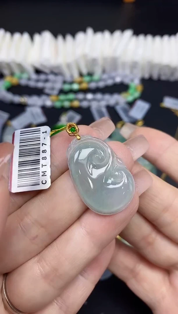 吊坠(不含链)18K金镶嵌翡翠如意18K金扣镶嵌@@CMT887-1