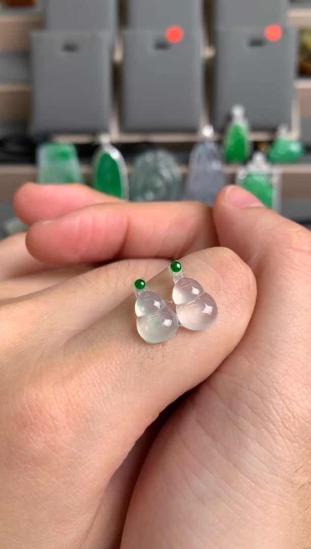 未镶嵌定制翡翠裸玉