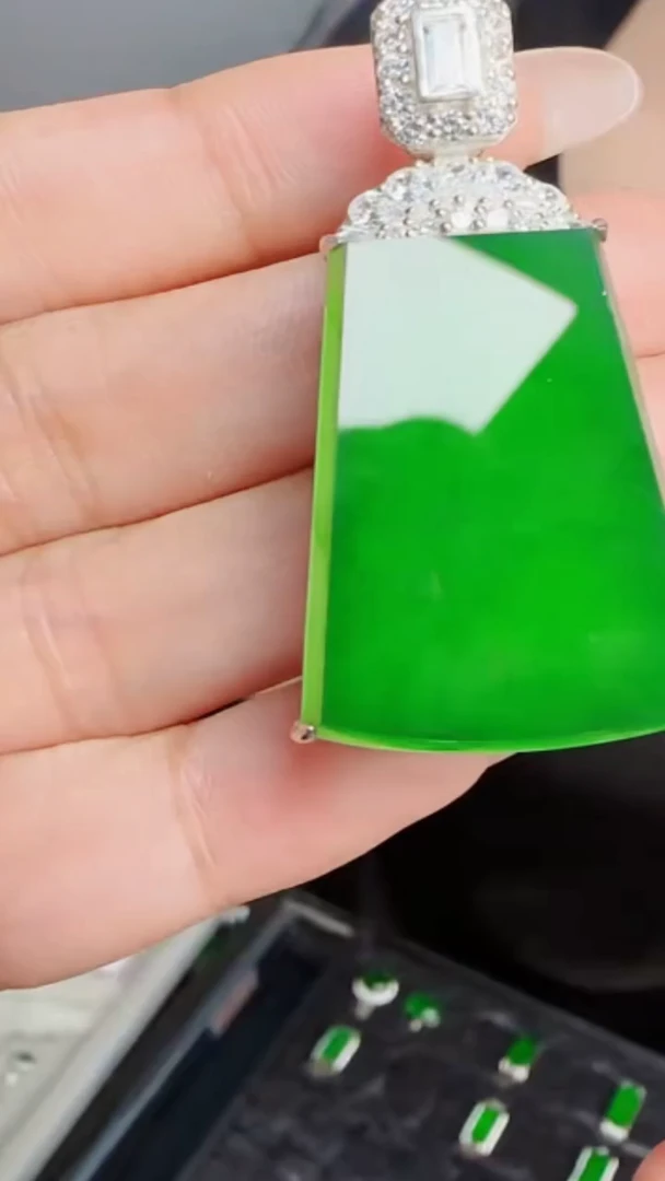 定制翡翠银S925镶嵌翡翠吊坠115