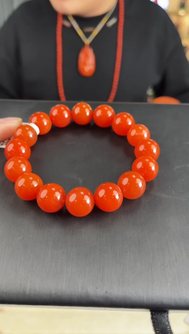 未镶嵌滴水洞手串13mm南红玛瑙（多样式发其一）