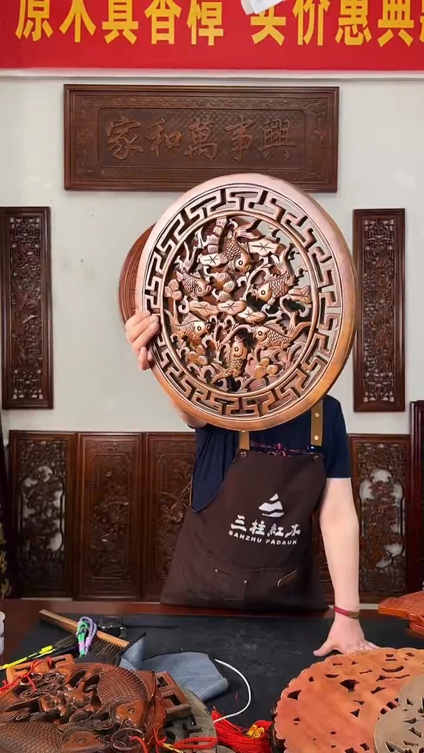 香樟木木雕款38公分  连年有余