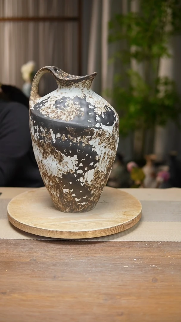 【闪购商品】陶瓷 花器诧寂黑奶壶