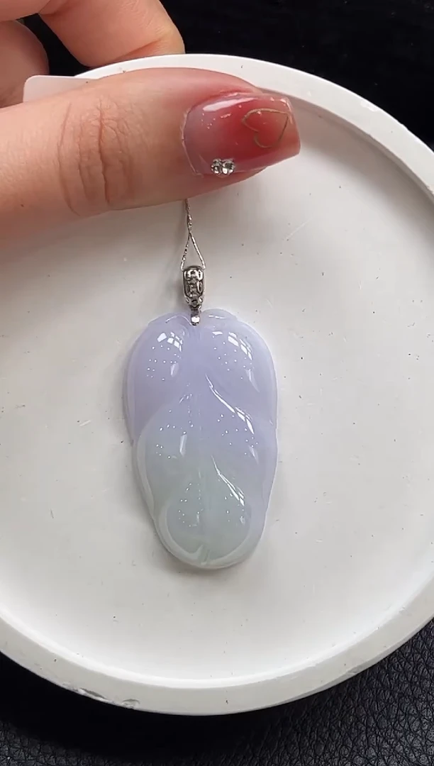 【闪购商品】翡翠颈饰18K金镶嵌叶子